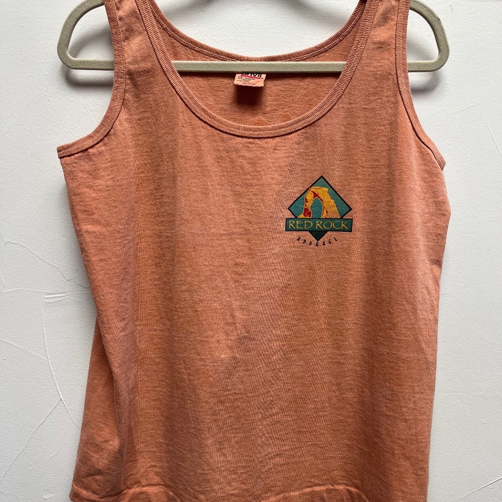 anvil | 1996 Red Rock Apparel Shirt | Graphic Tank 100% Cotton | Apricot Orange